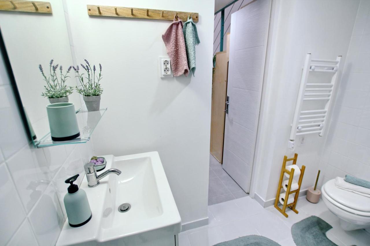 Lovely&Modern Downtown Apartment With Free Parking Budapest Exterior photo